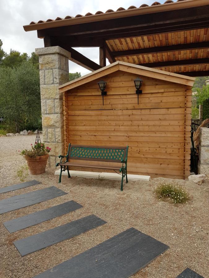 Mas D'Azur Bed & Breakfast Рокфор Ле Па Екстериор снимка