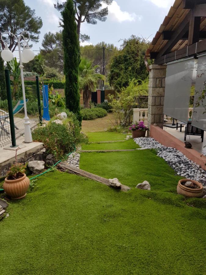 Mas D'Azur Bed & Breakfast Рокфор Ле Па Екстериор снимка