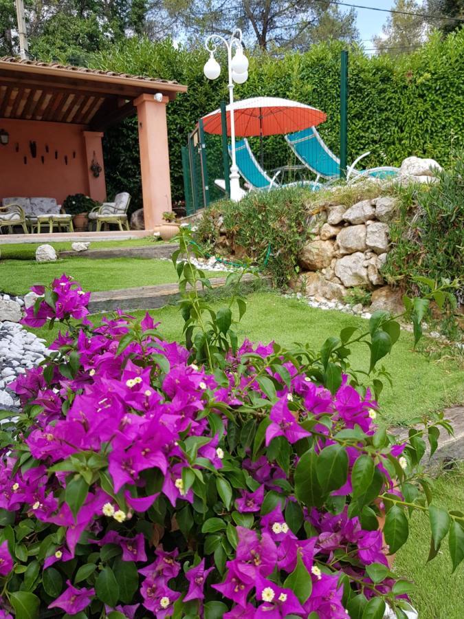 Mas D'Azur Bed & Breakfast Рокфор Ле Па Екстериор снимка