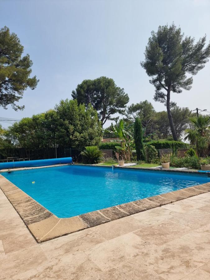 Mas D'Azur Bed & Breakfast Рокфор Ле Па Екстериор снимка
